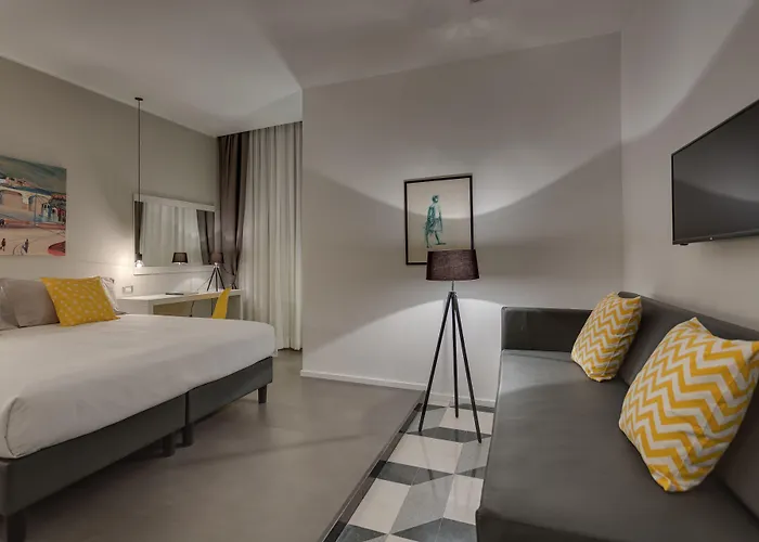 Hotel Navona Theatre 3*